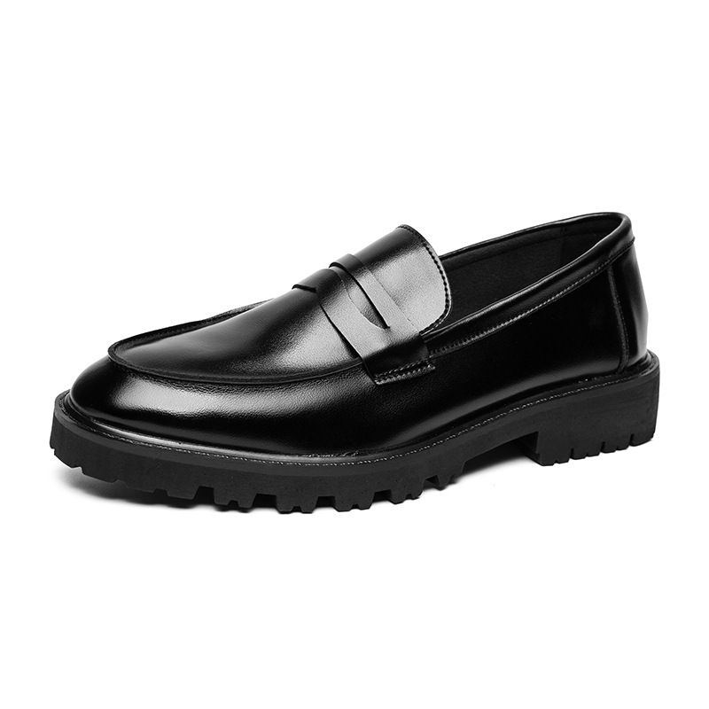 Herren  Casual-Schuhe | Pennyloafer Aus Gebürstetem Leder Mit Profilsohle Casual-Schuhe Casual-Schuhe